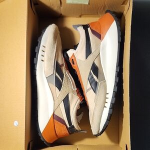 Reebok XL LEGACY Sz 10 Men Beige Stucco Lightly Worn